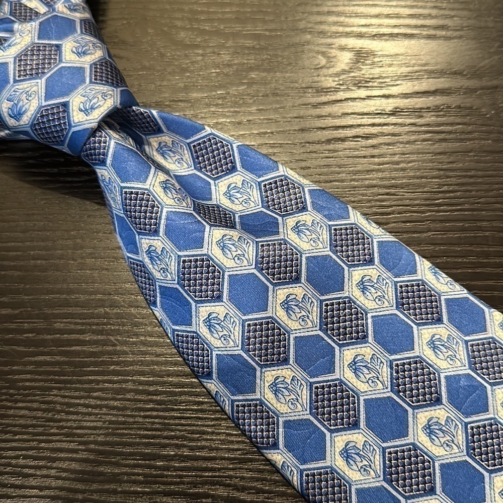 Lanvin Blue beehive Pattern Silk Floral Tie